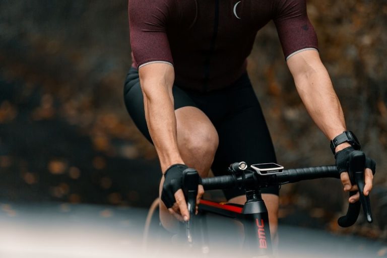 Andar de Bicicleta Engrossa as Pernas? Descubra os Efeitos do Pedalar no Corpo!