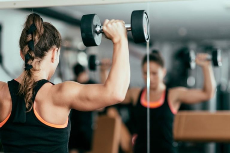 Treino de Ombro: Exercícios e Dicas para Ombros Fortes e Definidos
