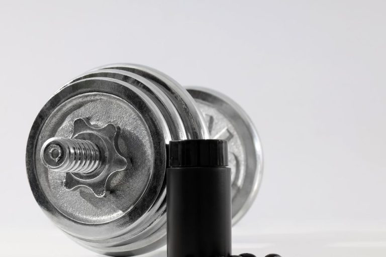 Pré-treino Max Titanium: O suplemento para mais força e performance