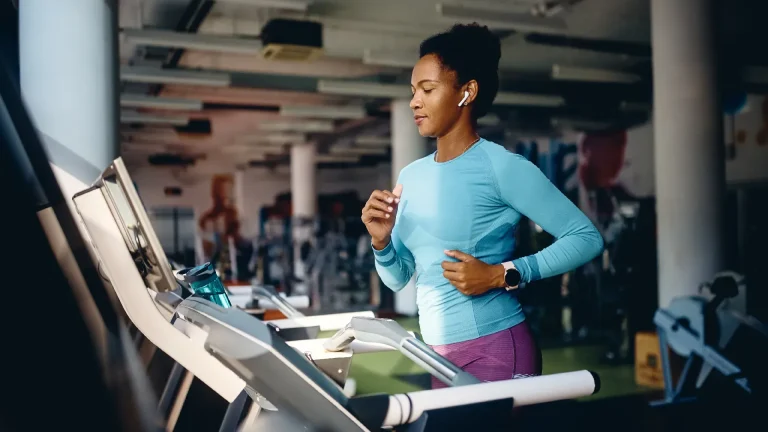 Aquecimento e Desaquecimento: O Que Fazer Antes e Depois do Treino de Academia