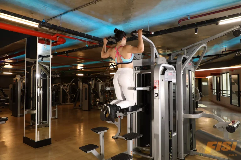 Assisted Pull-Up Machine: Step-by-Step Guide to Your First Real Pull-Up