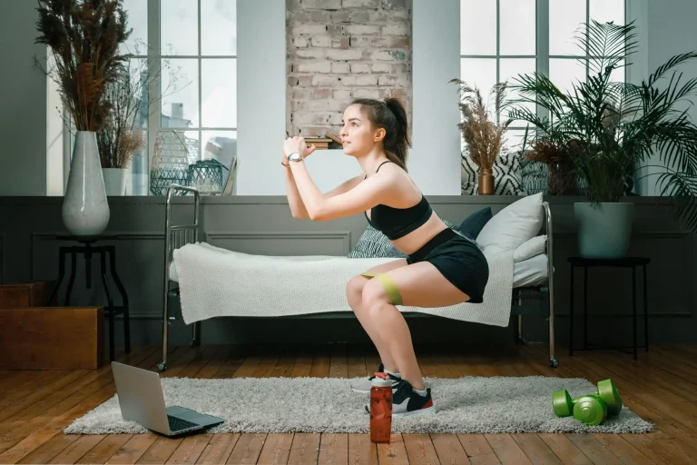 Treino de Pernas em Casa com Poucos Equipamentos