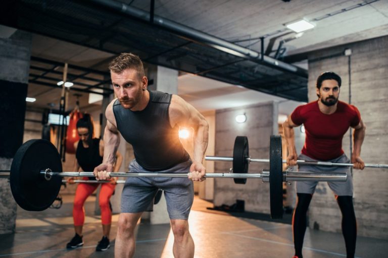 Bent-over and low rows: what are the differences and which one should you do?